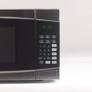 Westinghouse WCM22120SSM 1200 Watt Counter Top Microwave Oven, 2.2 Cubic Feet, Stainless Steel Front, Black Cabinet N13