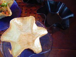 4 Lot 6" Taco Salad Shell Bowl Maker Baking Mold Non Stick Pan Pot N3