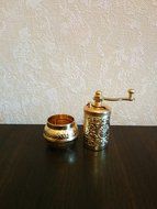 Armenian Coffee Grinder, 3 Different Colors, 4.2'' Spice Grinder, Pepper Mill (Copper) N4