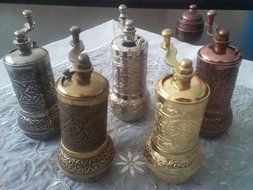 5x 4"turkish Black Pepper Salt and Spice Grinder Mill-mat &amp; Shiny Colors Set