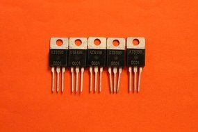Transistor silicone KT819V analogue 2N5492, 2N5494, 2N6099, 2N6130 USSR 10 pcs