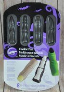 Wilton Halloween Creepy Monster Witch Skeleton Finger 8 Cavity Cookie Candy Pan N3