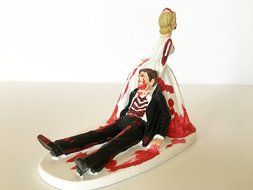 Love Never Dies Funny Zombie Wedding Cake Topper - Zombie Bride Dragging Groom Away N5