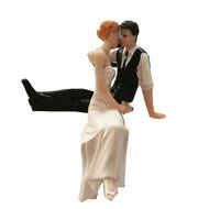 Derker Wedding Cake Topper Love Bride and Groom Figurine--Kiss,Christmas gift N3