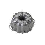Nordic Ware Platinum Collection Nonstick Cast Aluminum Anniversary 12 Cup Bundt Pan