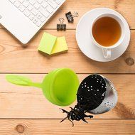 Qwessi 4-Pack Silicone Tea Infuser Handle Stainless Steel Strainer filter Infuser with Drip Tray for Loose Leaf... N5