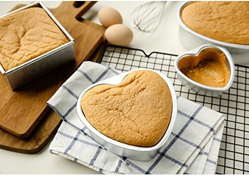 Astra shop 7 Inch Aluminum Heart Shape Cheesecake Pan Chiffon Cake Mold Baking Mould with Removable Bottom N4