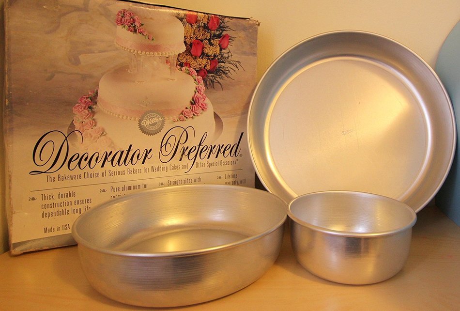 Wilton decorator preffered 3 piece contour baking pan set n3 free image