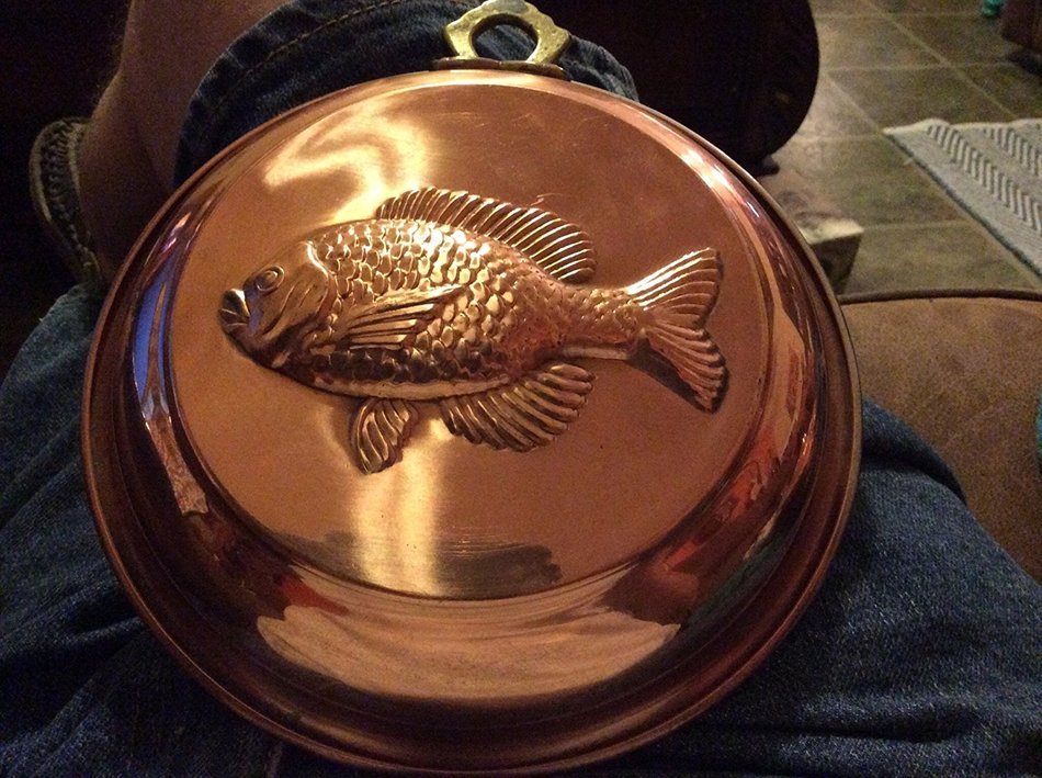 8 " Round Heavy Copper Fish Jello Mold Wall Hanging