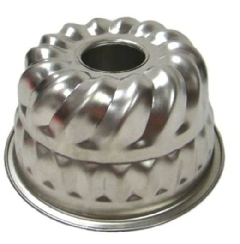 Bundt Cake Pan - 7" Diameter - 1 Quart Capacity
