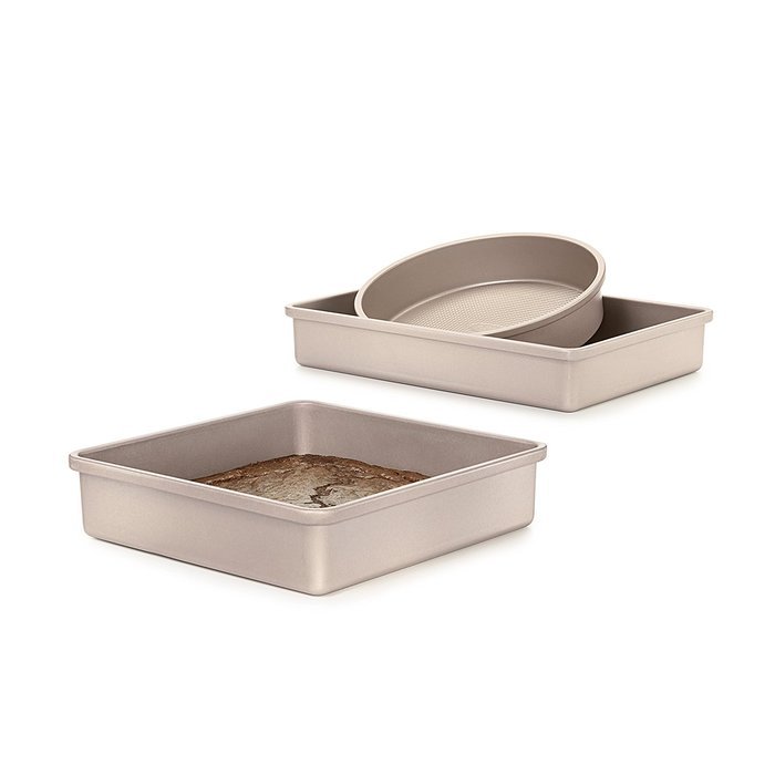 OXO Good Grips Non-Stick Pro Cake Pan, 9" x 13" N12