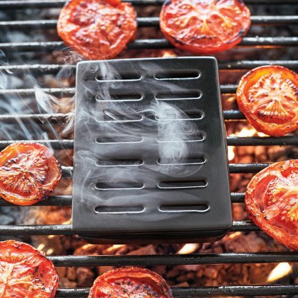 Sur La Table Pro Ceramic Smoker Box with Smoking Pouches CC7237