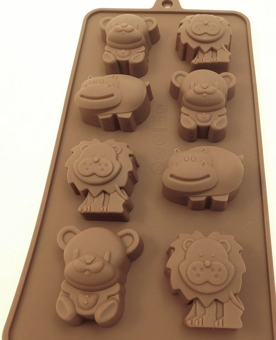 Set 2 silicone Chocolate Candy Molds; 1 Hearts mold and 1 mold of Hippos/Lions/Bears. Ice cubes, Candies, Gummies... N7