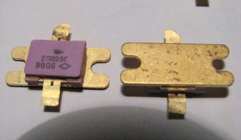 Transistors silicon 2P923G USSR 1 pcs