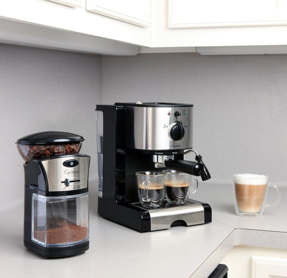 Capresso EC100 Pump Espresso and Cappuccino Machine N9