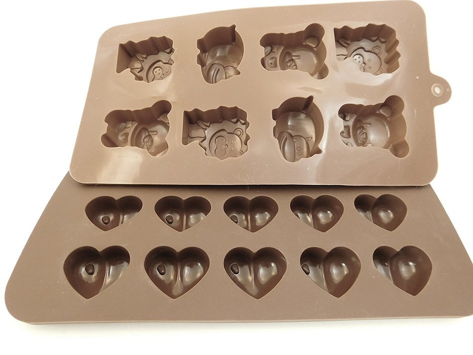 Set 2 silicone Chocolate Candy Molds; 1 Hearts mold and 1 mold of Hippos/Lions/Bears. Ice cubes, Candies, Gummies... N9