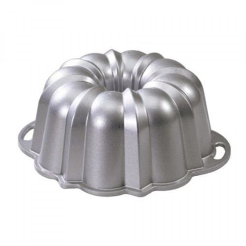 Bundt Pan, 12 Cup, Nordic Ware Platinum Collection, Baking Mold, New