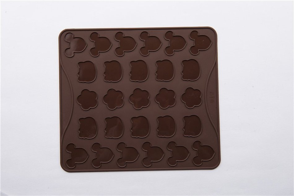 27 Cavity Cartoon Silicone Macaron Baking Mat Mickey Kitty Cherry N6