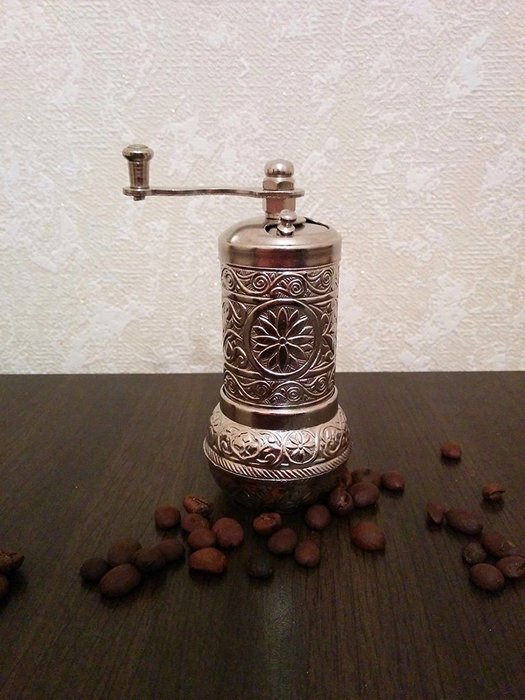 Armenian Coffee Grinder, 3 Different Colors, 4.2'' Spice Grinder, Pepper Mill (Copper) N9