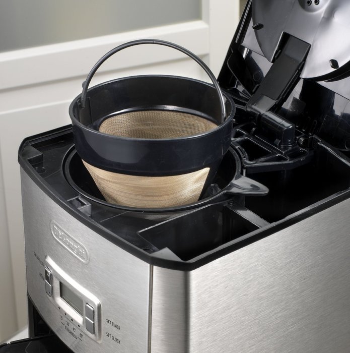 DeLonghi DC514T 14-Cup Programmable Drip Coffeemaker N3