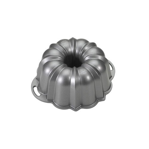 Nordic Ware Platinum Collection Nonstick Cast Aluminum Anniversary 12 Cup Bundt Pan