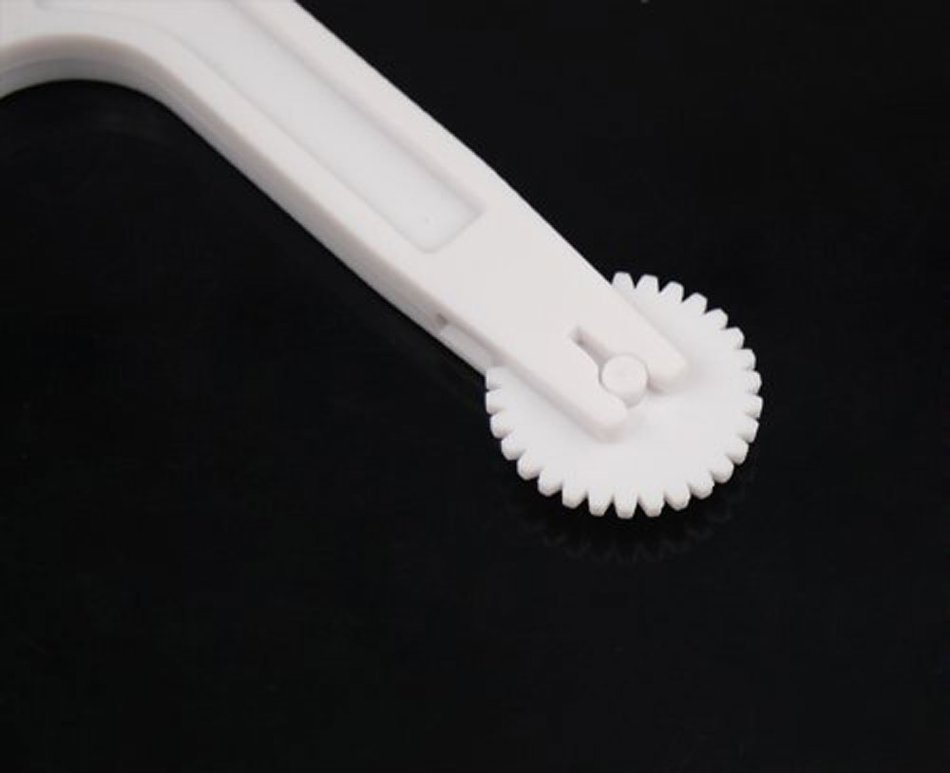 niceeshop(TM) Anti Slip Sugar Craft Cake Fondant Wheel Cutter Roller Embosser Tool Set,White N2