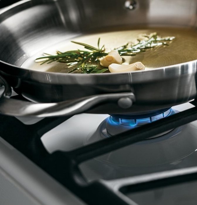 GE JGS750DEFWW 30" White Gas Slide-In Sealed Burner Range - Convection N4