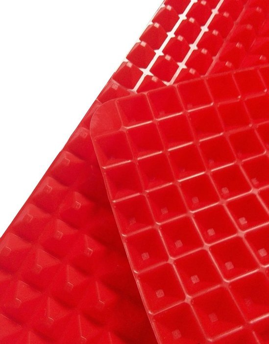 Fashionclubs Non Stick Silicone Raised Pyramid Trays Baking Mat 39cmx27cm N2