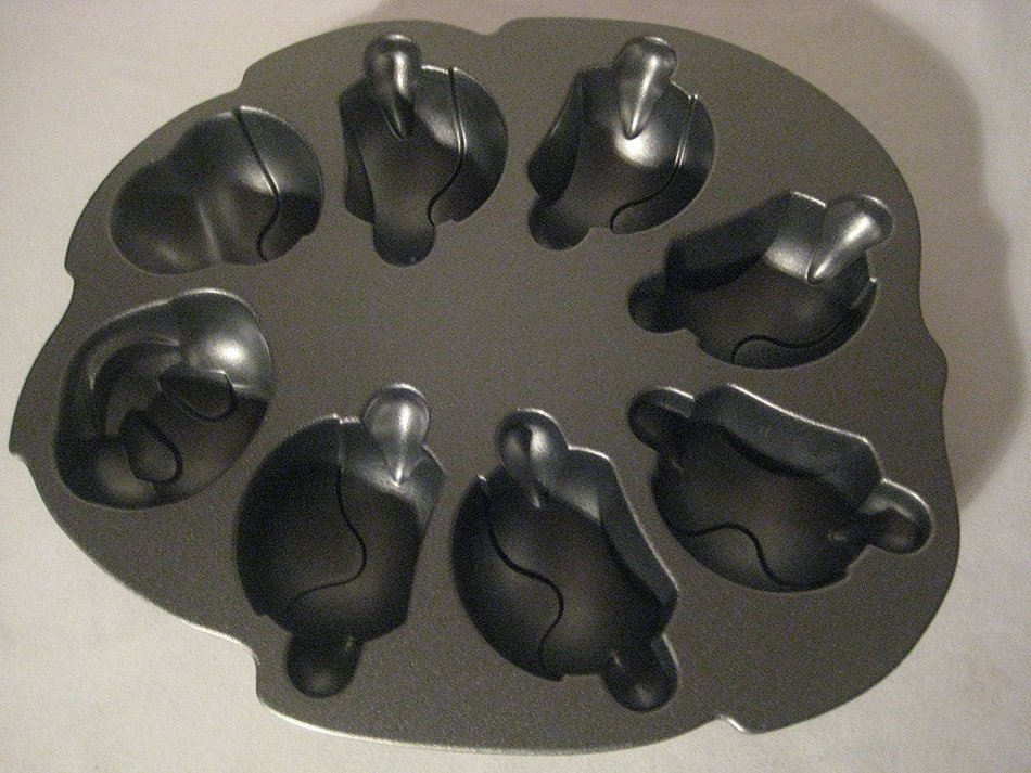 Nordic Ware Non-Stick Caterpillar Cake Pan N2