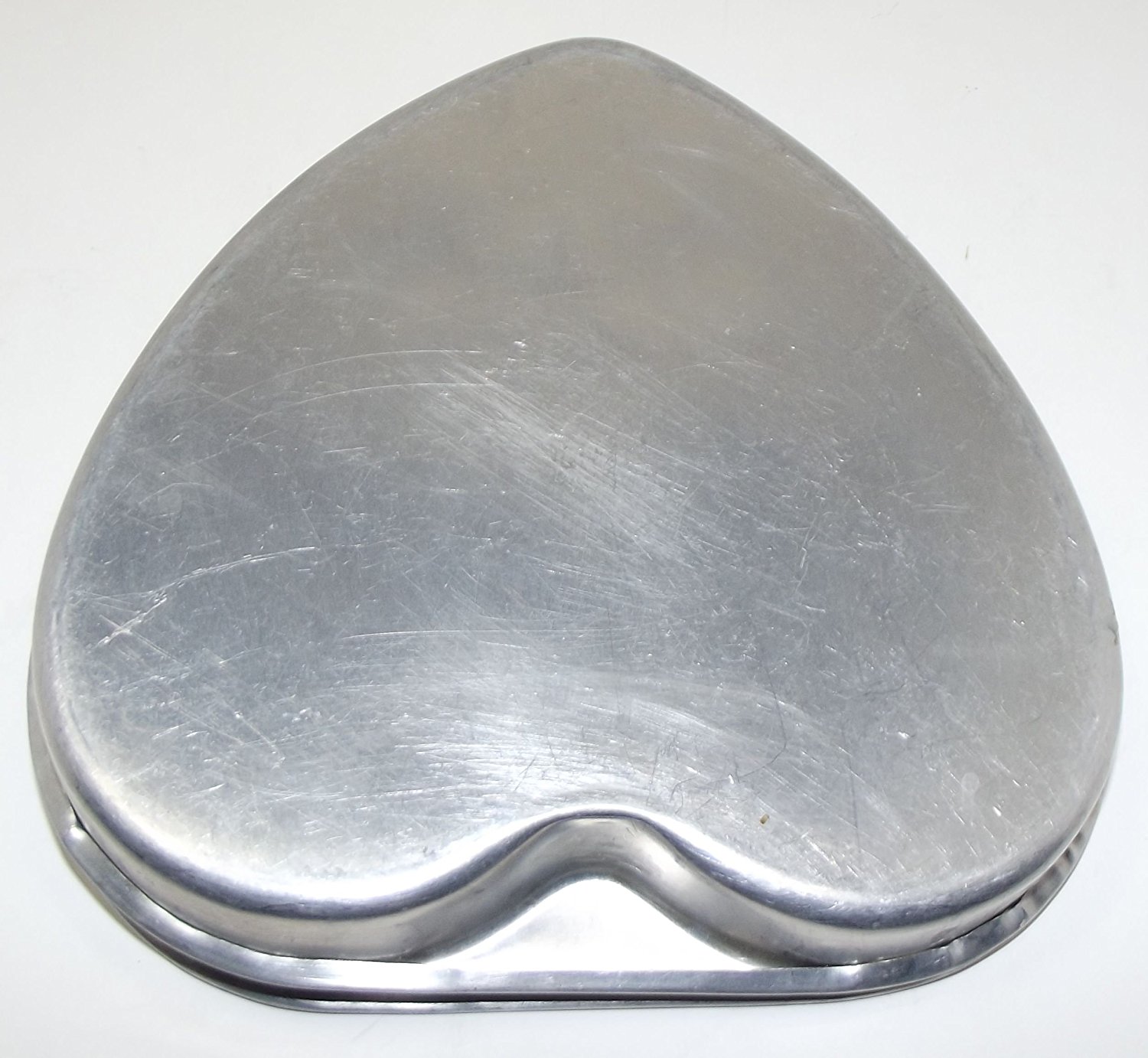 6 Vintage Aluminum Cake Pans N3 free image download