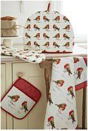 Ulster Weavers Madeleine Floyd Christmas Robins Tea Cosy