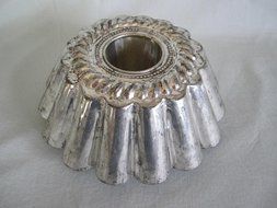 Vintage Fluted Tin Jell-O Mold &amp; Bundt Cake Baking Pan 9" X 3" N2