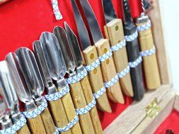 WIN-WARE Culinary Carving Tool Set 80 Piece. Great Range of Carving Tools, Knives and Decorators Presented in... N3