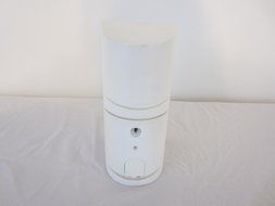 Bose Double cube speaker white. N4