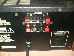 REALISTIC STA 2270 SYNTHESIZED AM/FM STEREO RECEIVER N5