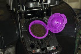 EZ-Fil 2.0 - 4 Refillable and Reusable Gold Mesh K-Cups Coffee Filters Replacement for Keurig 2.0 - K200, K300... N7