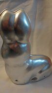 Wilton Aluminum Easter Bunny 3D Cake Pan 502-2227 Bunny Form Pan N3