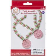 Wilton Elf on the Shelf Candy Necklace Kit