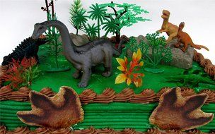 Prehistoric Diplodocus DINOSAUR 12 Piece Birthday CAKE Topper Set Featuring a Diplodocus and 4 Random Dinosaur... N4