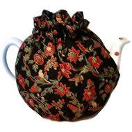 Teapot Cozy with Red poinsettias for 5-8 cup teapot #345 N2