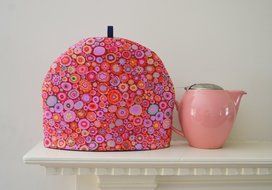 Red Paper Weights Artisanal Cotton Insulated Tea Cozy Kaffe Fassett Print - 4 Sizes Available