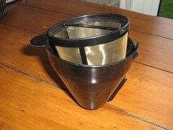 Universal Gold Tone Coffee Filter- The #1 Permanent Coffee Filter. (6-12 Cup) N11