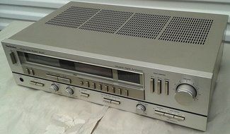 Vintage Technics SA-222 FM/AM Stereo Receiver With Built In Quartz Digital Synthesizer &amp; RARE Battery Back Up... N6