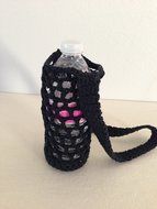 Crochet water bottle carrier, crochet bottle holder in black N4