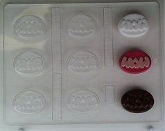 Bite-size ovals/&quot;MOM&quot; in cloud-type ltrs. M009 Mother&#039;s Day Chocolate Candy Mold