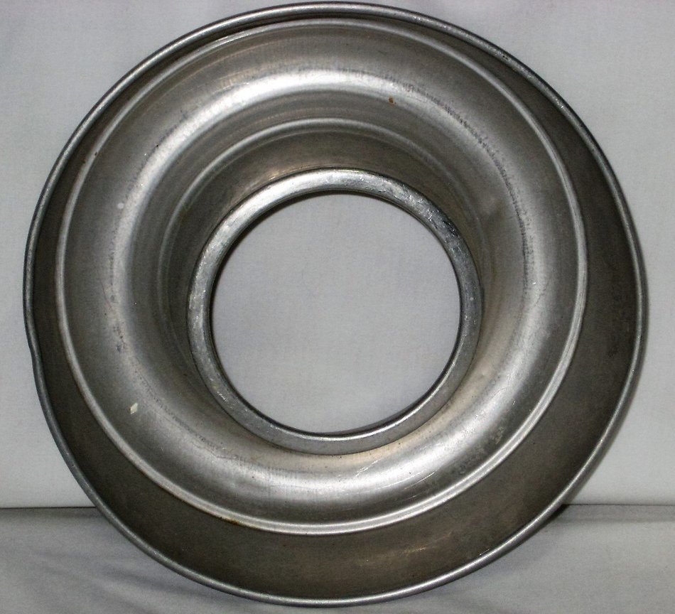 Set Of 2 - Vintage Aluminum Fluted Bundt Jell-O Mold Cake Pan N3