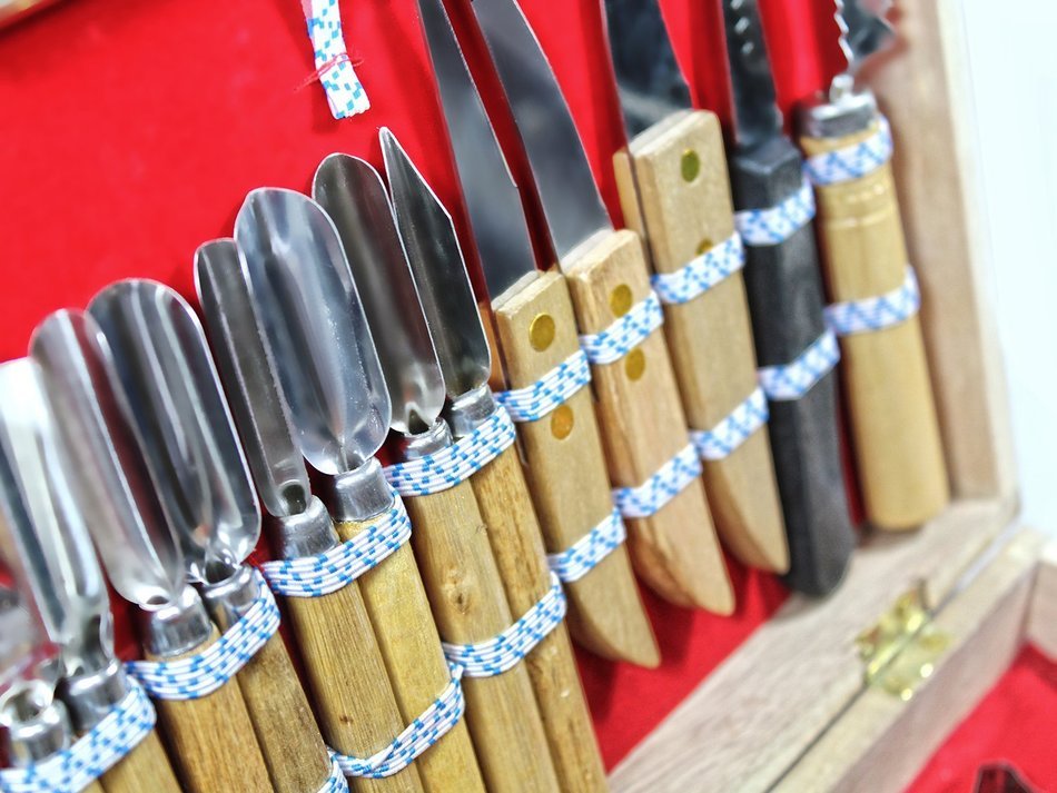WIN-WARE Culinary Carving Tool Set 80 Piece. Great Range of Carving Tools, Knives and Decorators Presented in... N3