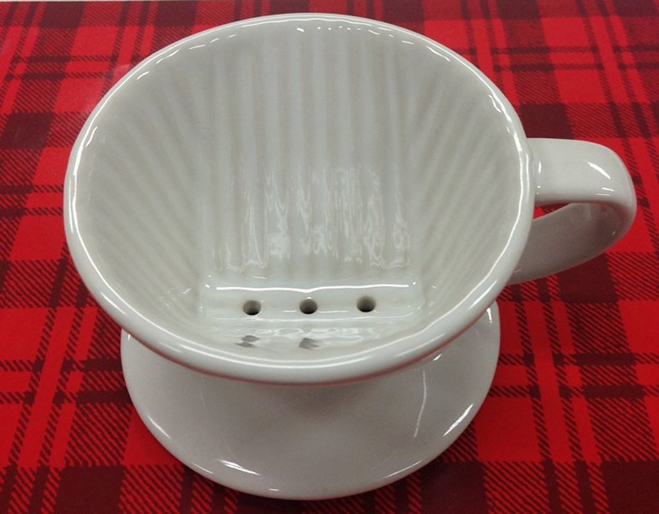1 X Ceramic coffee dripper Kalita 102 - White # 02 001 Lotto N3