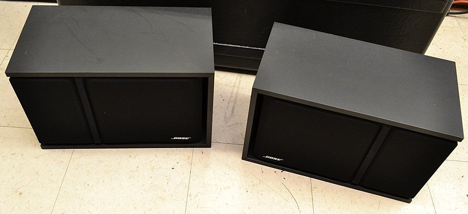 BOSE 301 Series III - Direct-Reflecting Black Bookshelf Speaker N3
