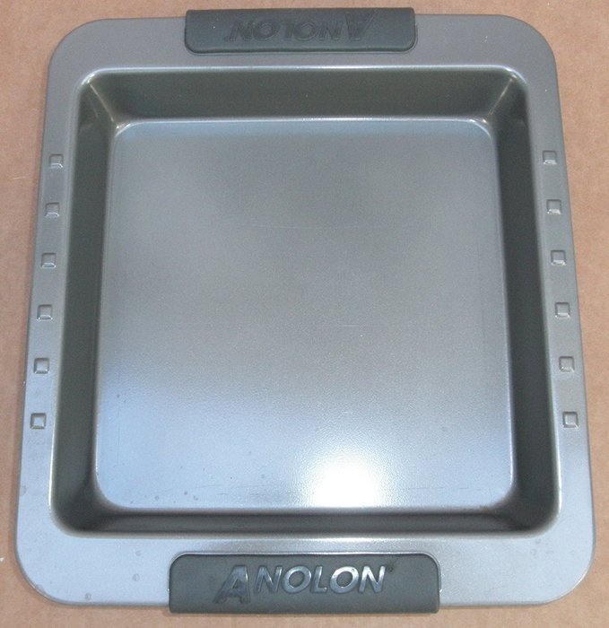 Anolon Suregrip 9 inch Square Cake Bake Pan